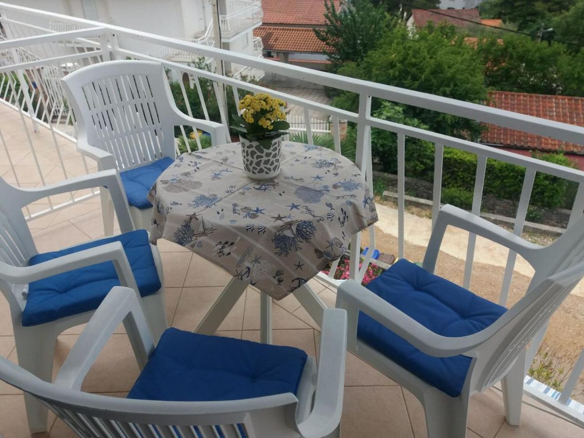 Apartment Rb Omišalj Extérieur photo