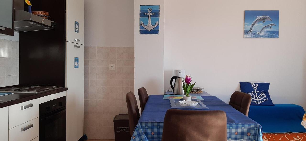 Apartment Rb Omišalj Extérieur photo