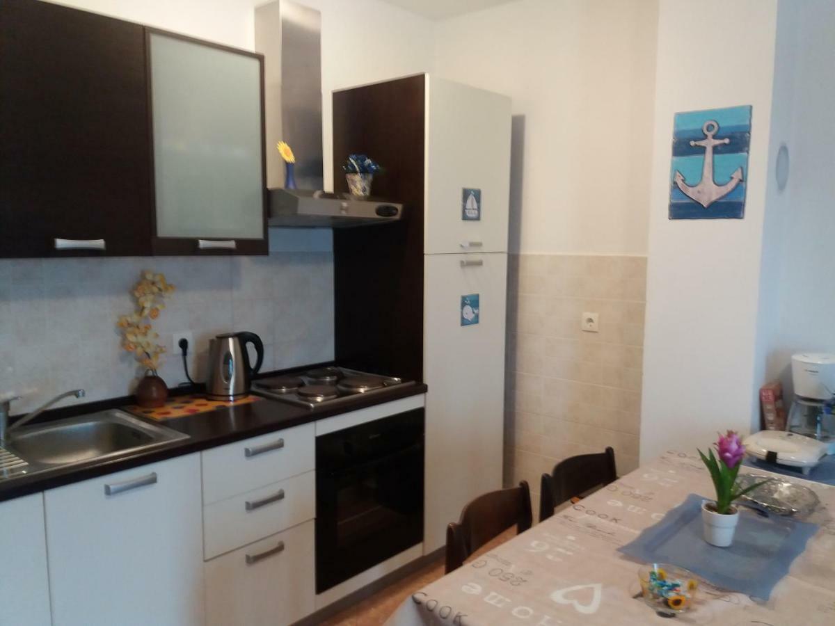 Apartment Rb Omišalj Extérieur photo